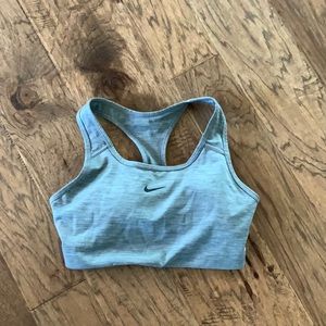 Nike sports bra gray size medium but fits like a small.